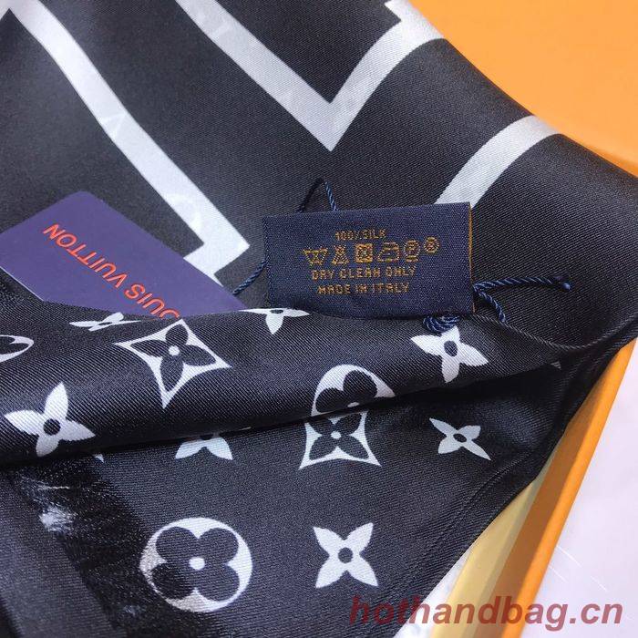 Louis Vuitton Scarf LVS00015